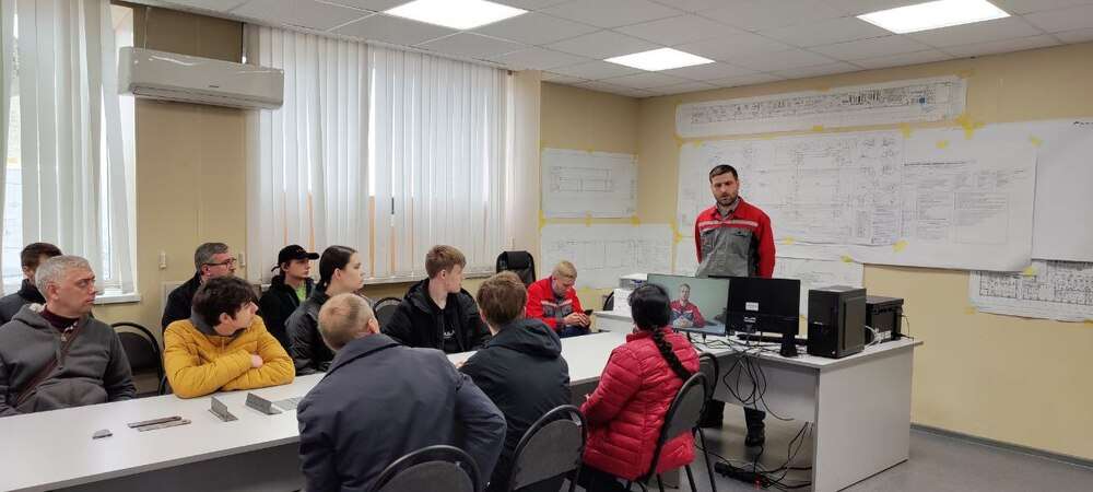 Машиностроители растят смену